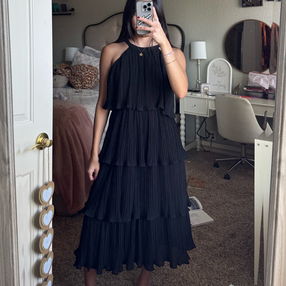 Chic Black Layered Maxi Dress